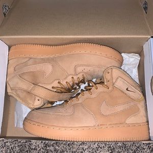 Nike air force 1 mid wheat color